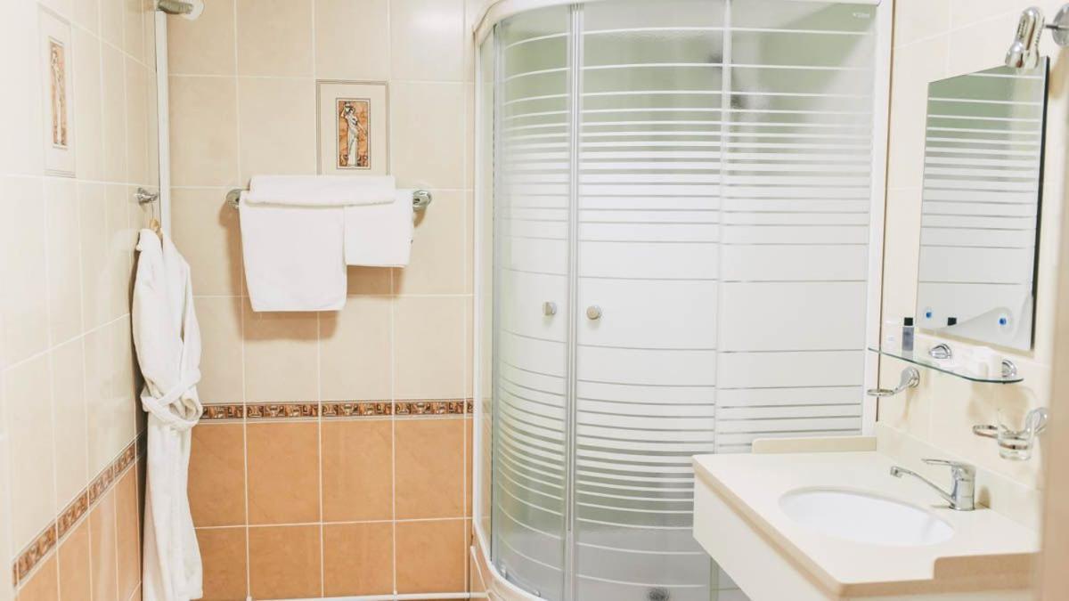 Hotel Dostyq Kökşetaw Esterno foto