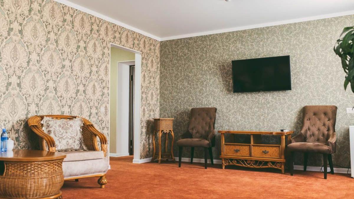 Hotel Dostyq Kökşetaw Esterno foto