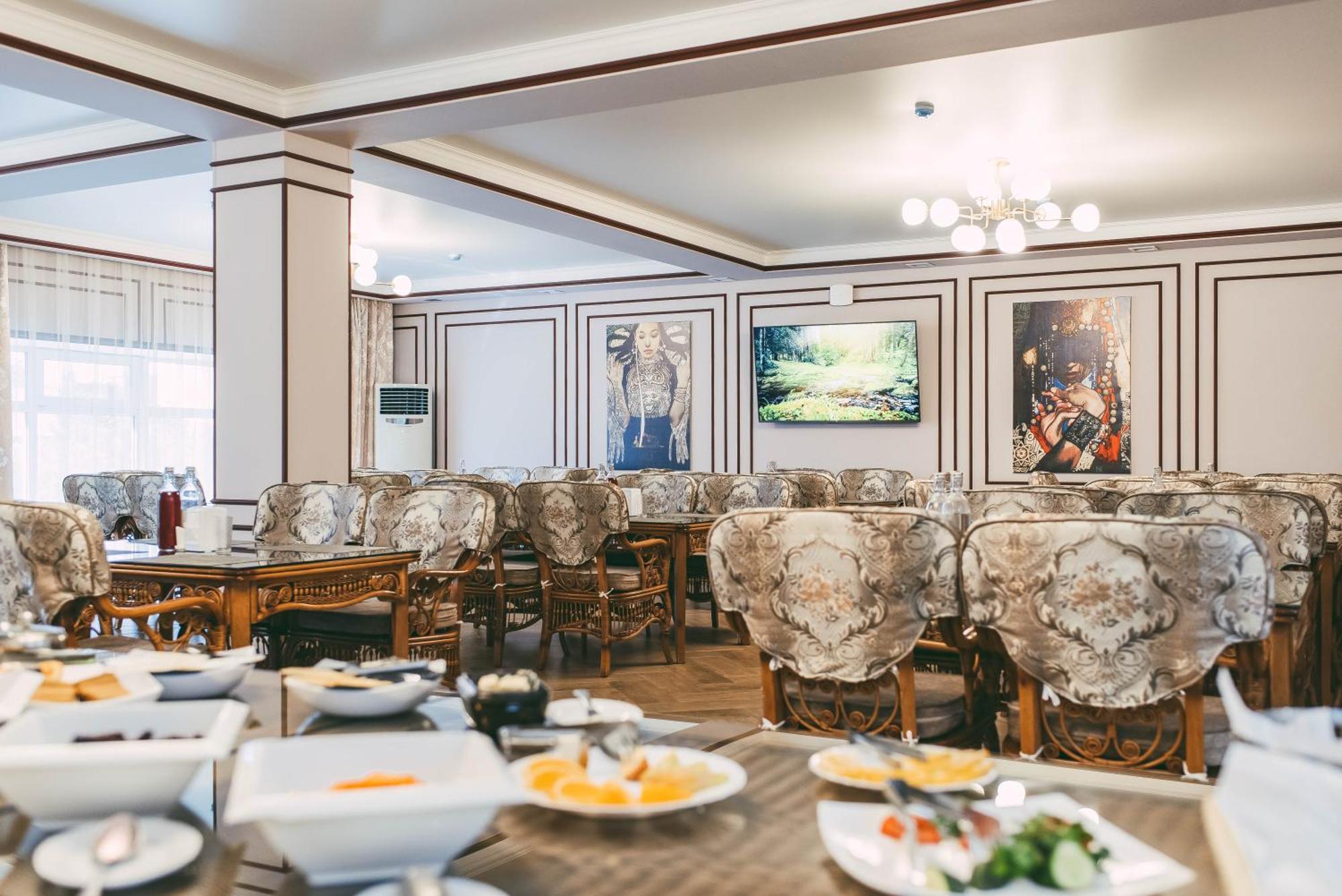 Hotel Dostyq Kökşetaw Esterno foto