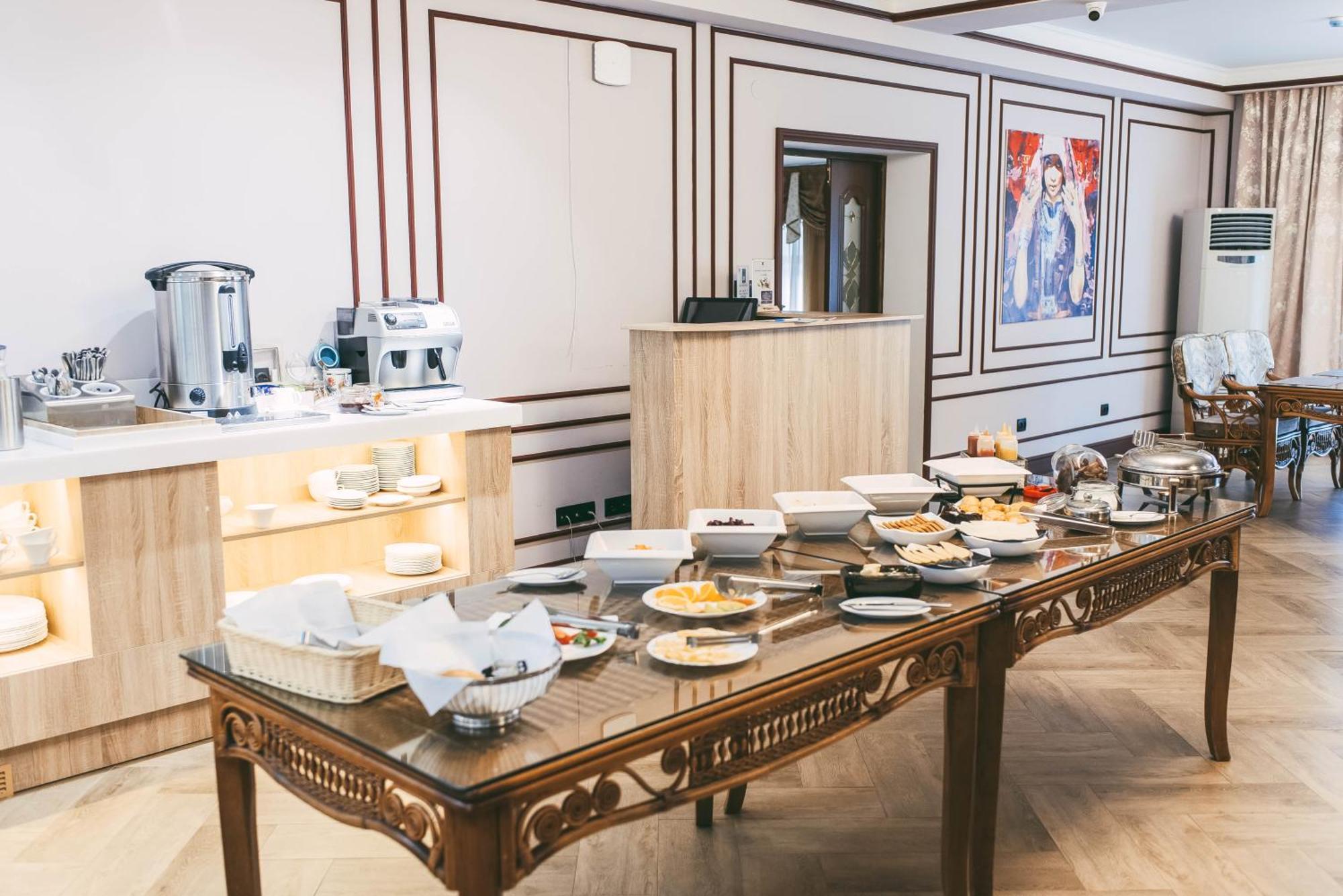 Hotel Dostyq Kökşetaw Esterno foto