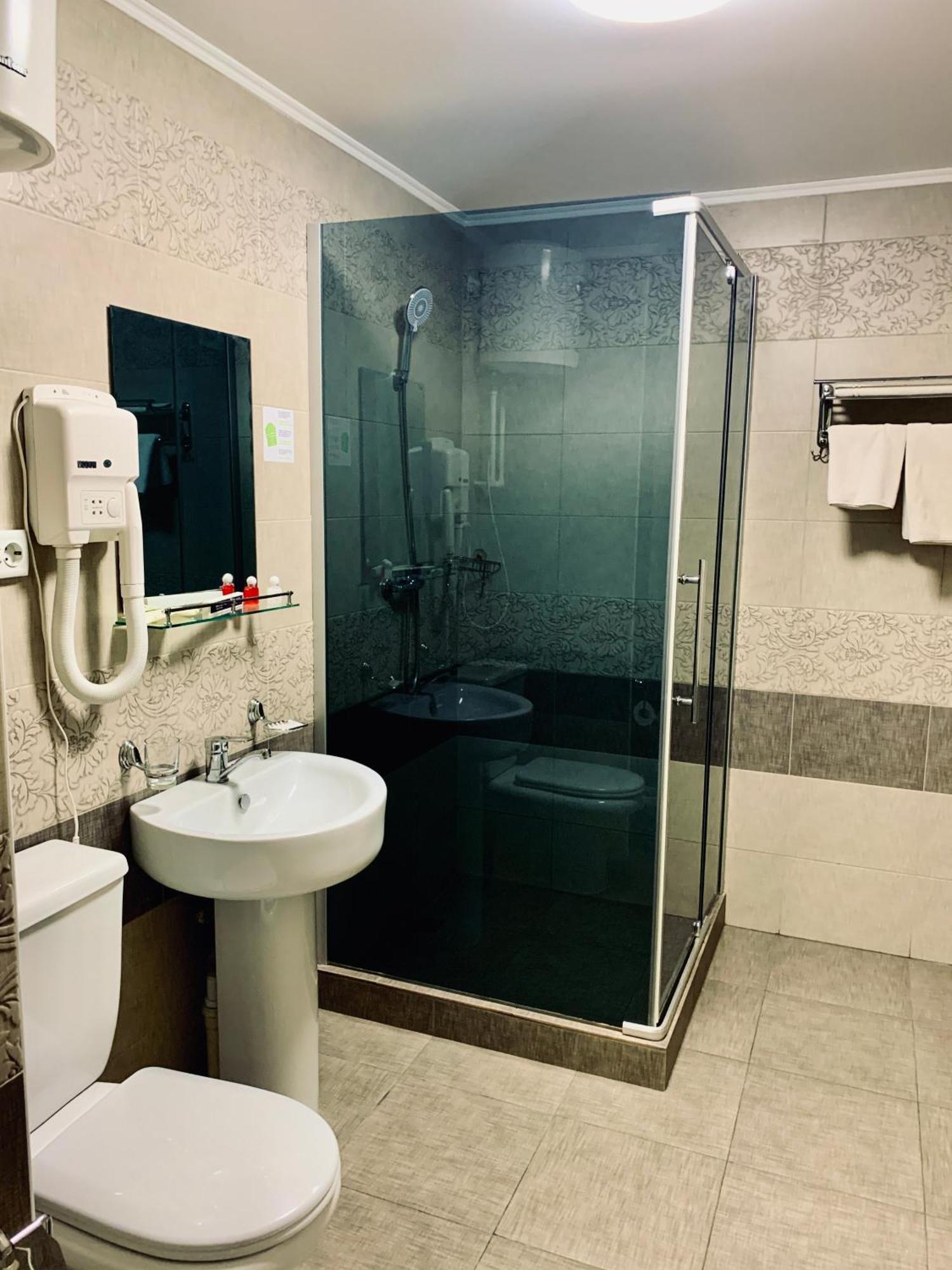 Hotel Dostyq Kökşetaw Esterno foto